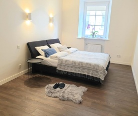 Cosy & Spacious 2 BDR, 85 m2 ,Old Town Apartment