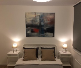New elegant apartment close to the Old Town