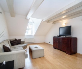 Spacious Apartment in Old Town